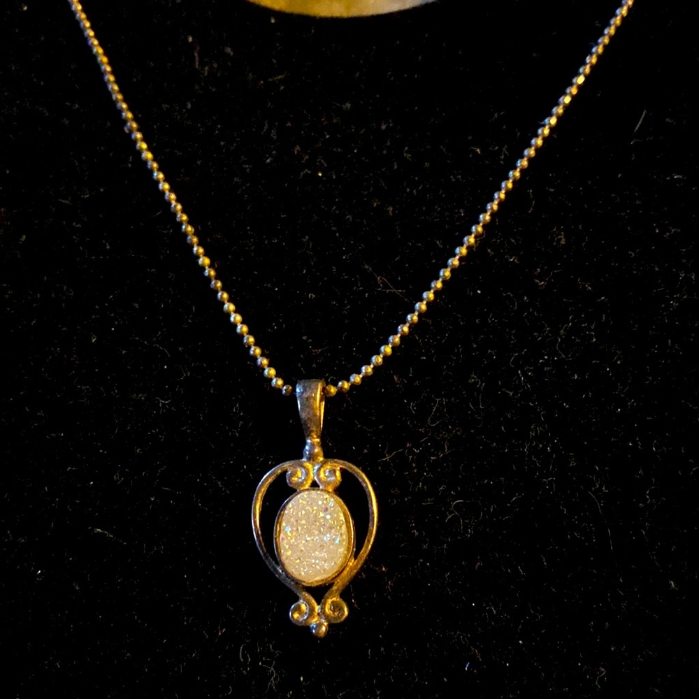 Sajen heart with stone  18” Necklace